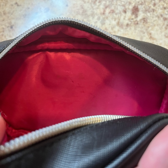 Victoria Secret Crossbody Cross Body Zipper Bag W/ Tassel - Picture 8 of 13